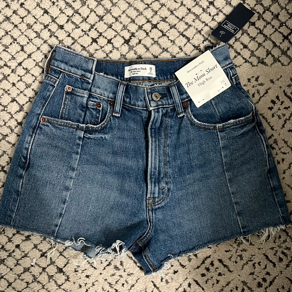 Abercrombie high rise mom shorts